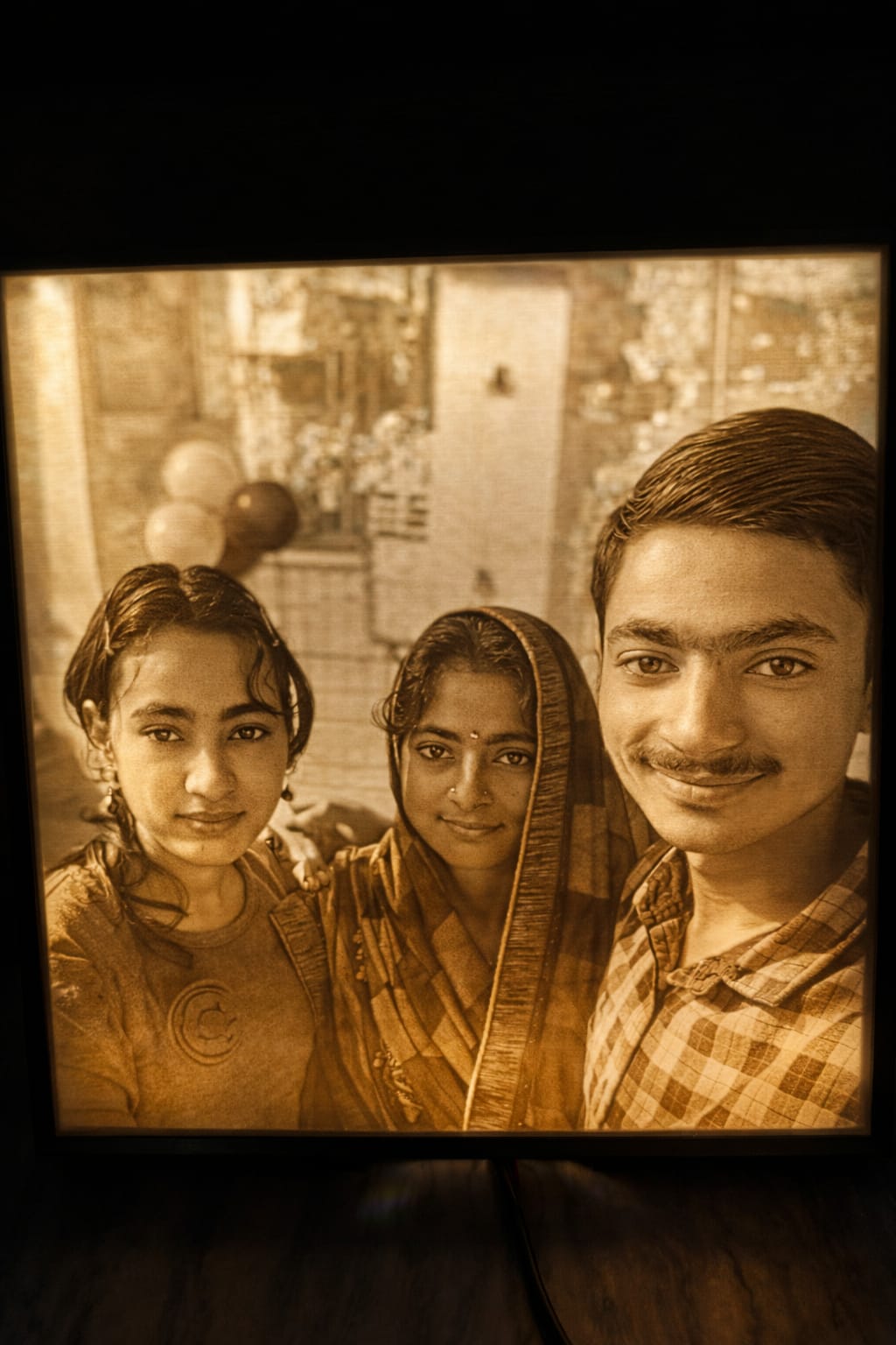 Custom Photo Lithophane Lamp with Adapter | 3D Printed Portrait Night Light | Personalized LED Frame