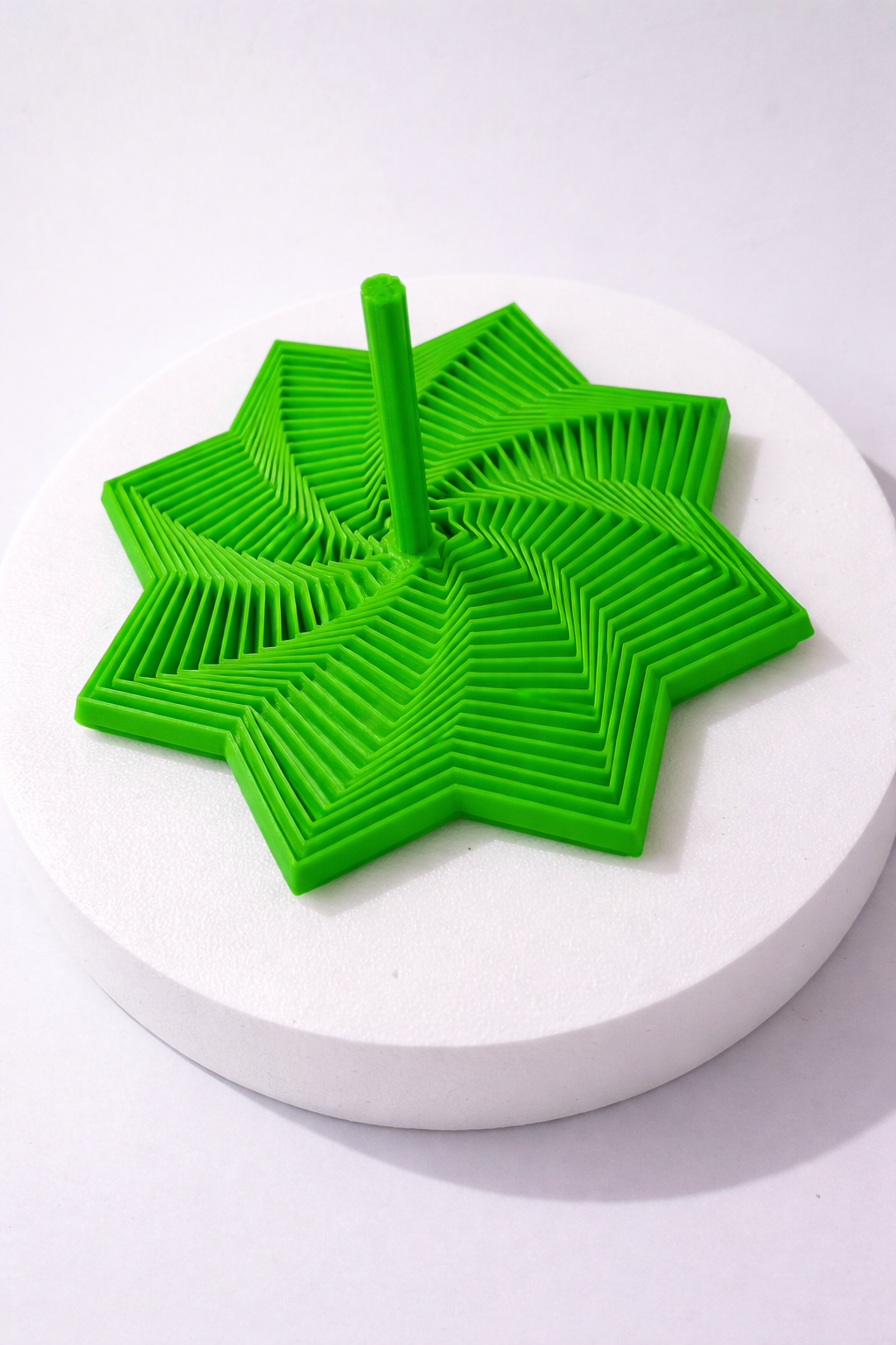 Star Fidget Toy for Stress Relief | Smooth Sensory Desk Toy | Handheld Focus & Anxiety Relief Spinner