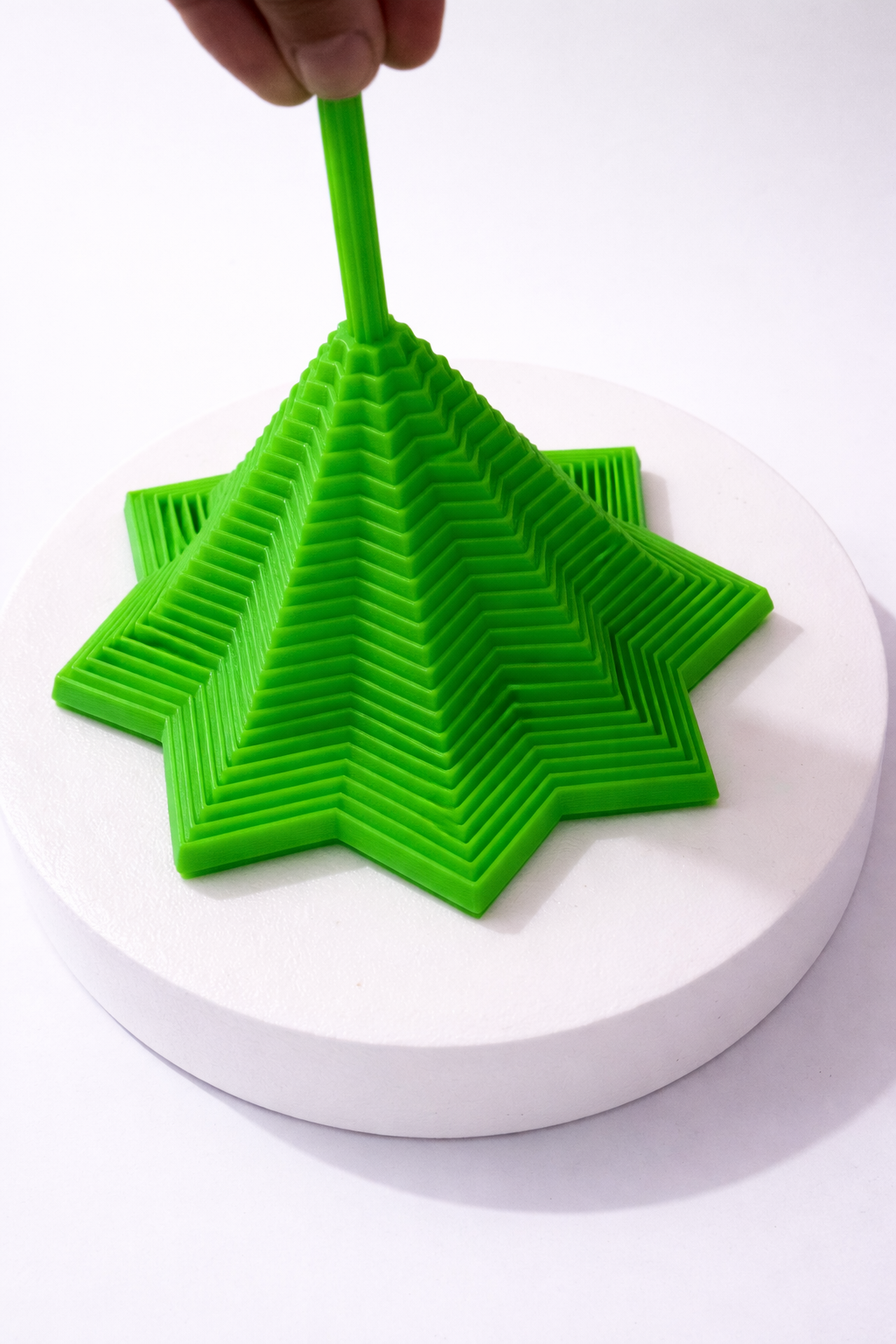 Star Fidget Toy for Stress Relief | Smooth Sensory Desk Toy | Handheld Focus & Anxiety Relief Spinner